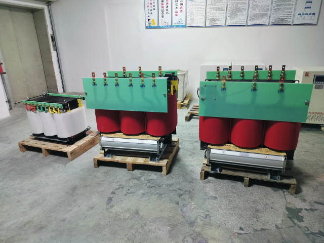 丰镇KS11-1000KVA矿用变压器